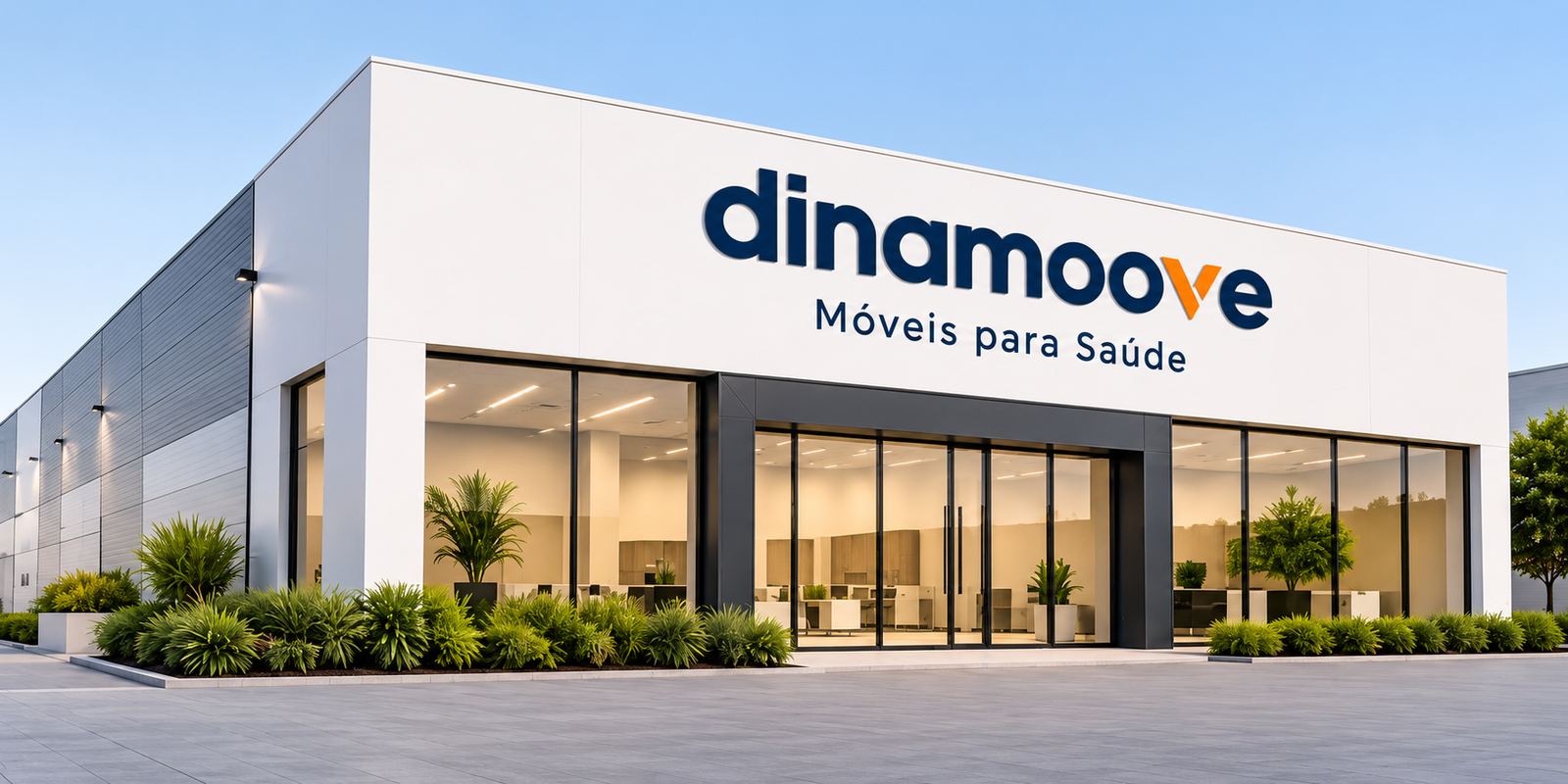 Fachada clara com o logotipo navy da Dinamoove